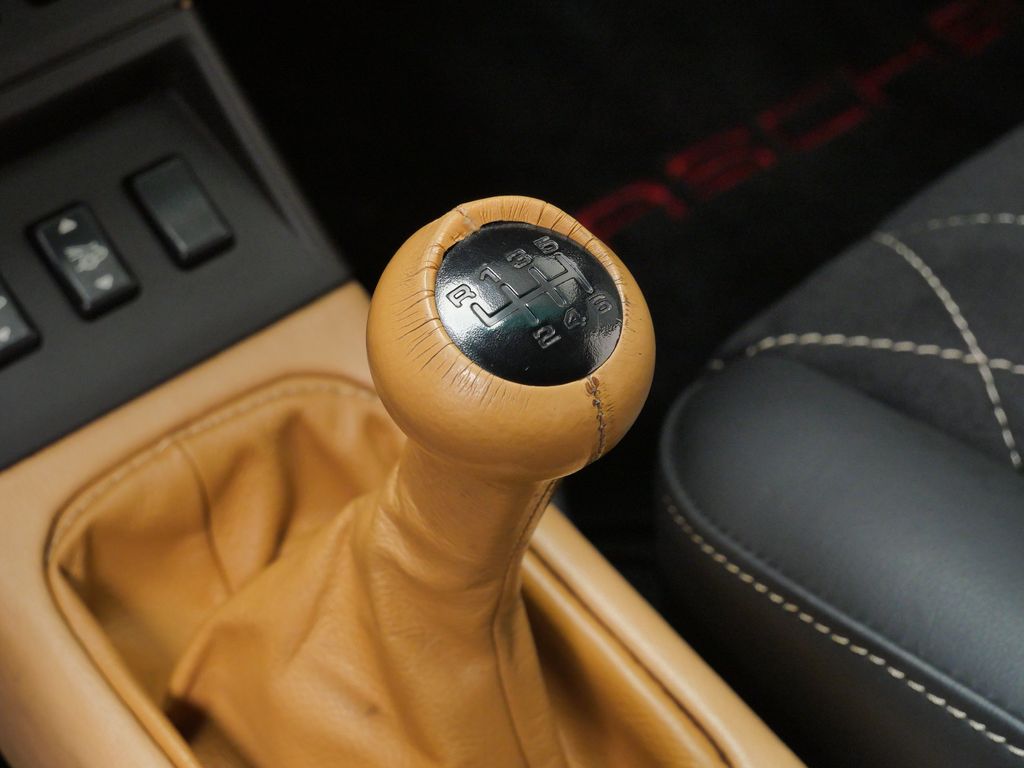 Thumbnail: 1997 Porsche 911 - 11