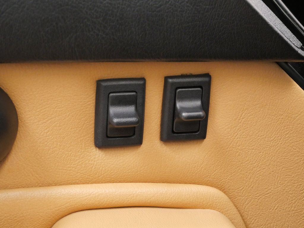 Thumbnail: 1997 Porsche 911 - 20