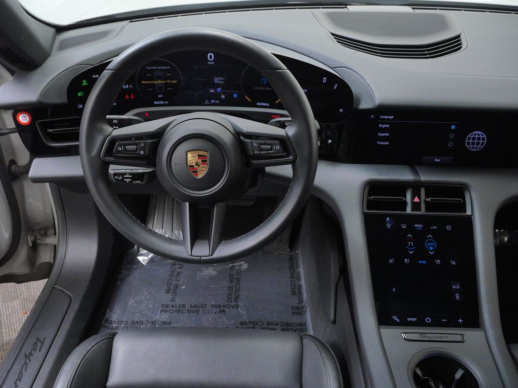 Thumbnail: 2022 Porsche Taycan - 7