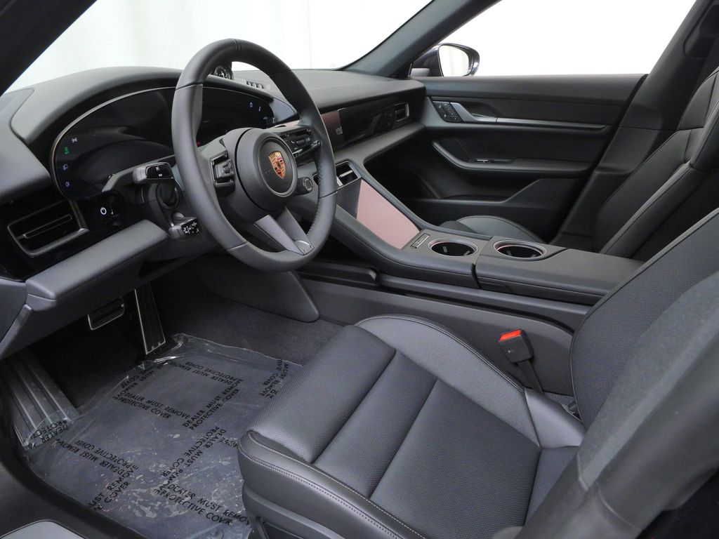 Thumbnail: 2026 Porsche Taycan - 7