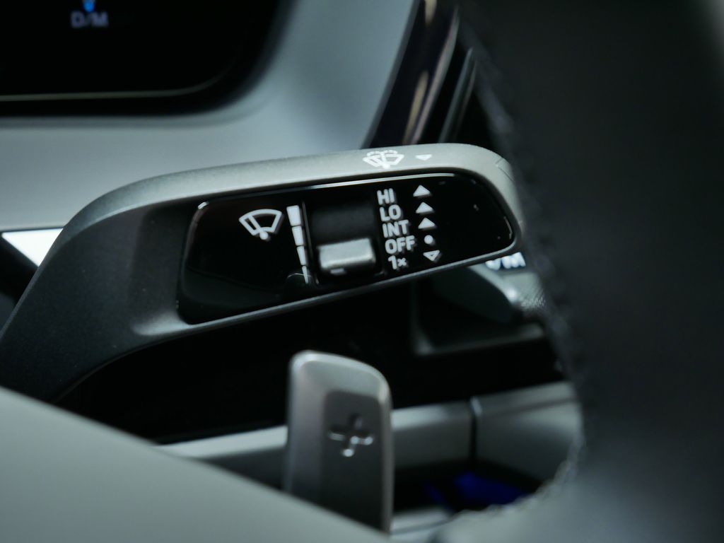 Thumbnail: 2026 Porsche Panamera - 10