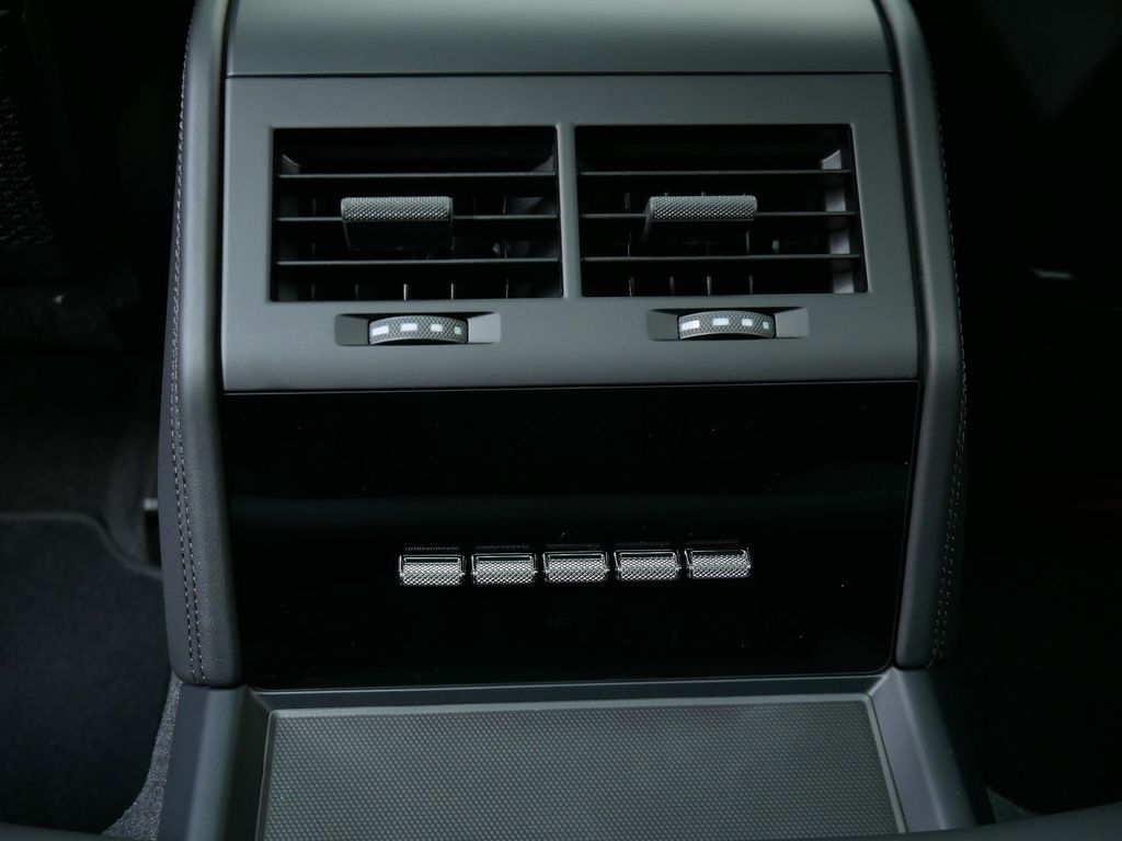 Thumbnail: 2026 Porsche Panamera - 19