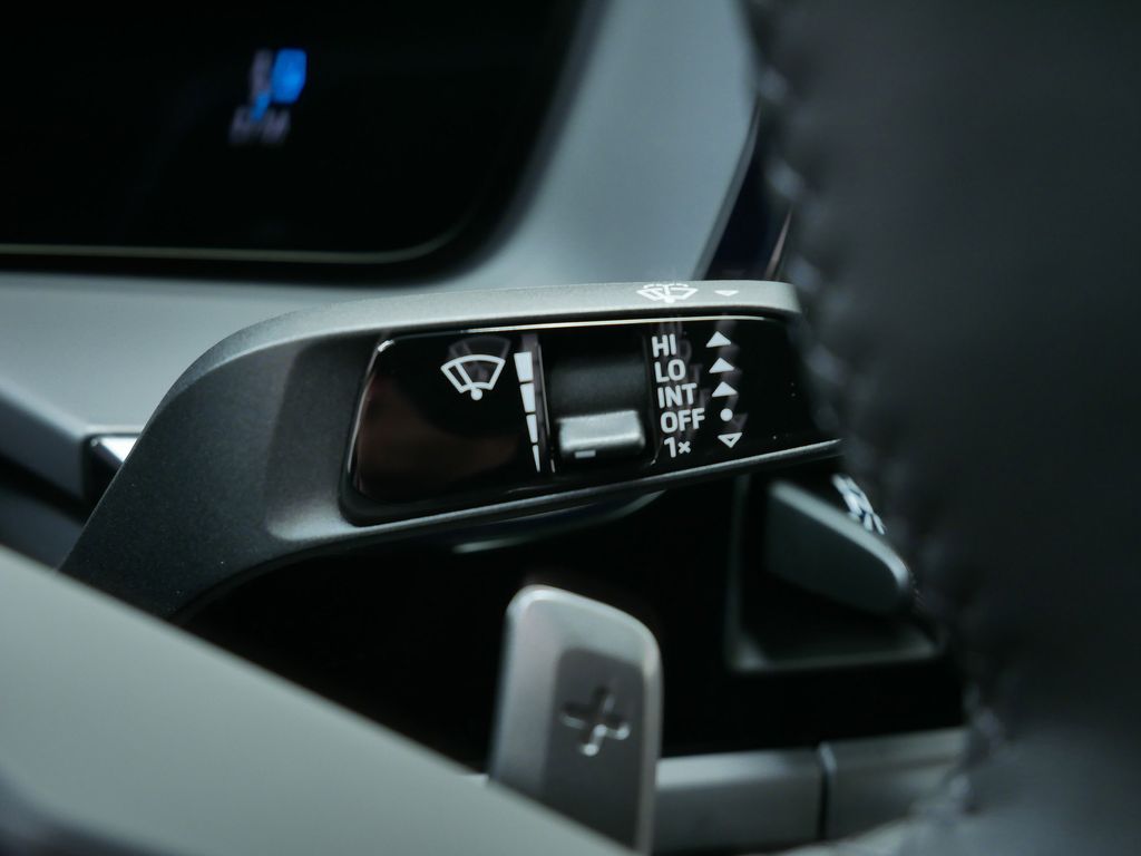 Thumbnail: 2026 Porsche Panamera - 12