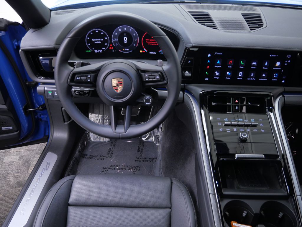 Thumbnail: 2024 Porsche Panamera - 6