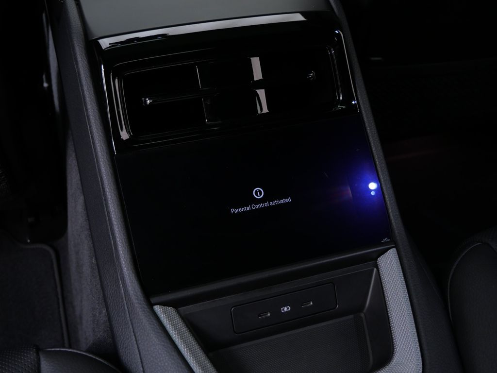 Thumbnail: 2024 Porsche Panamera - 10
