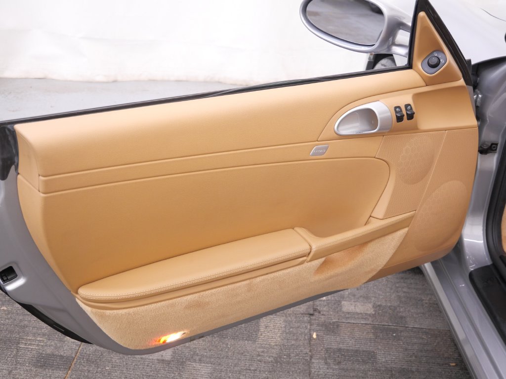 Thumbnail: 2006 Porsche Cayman - 16