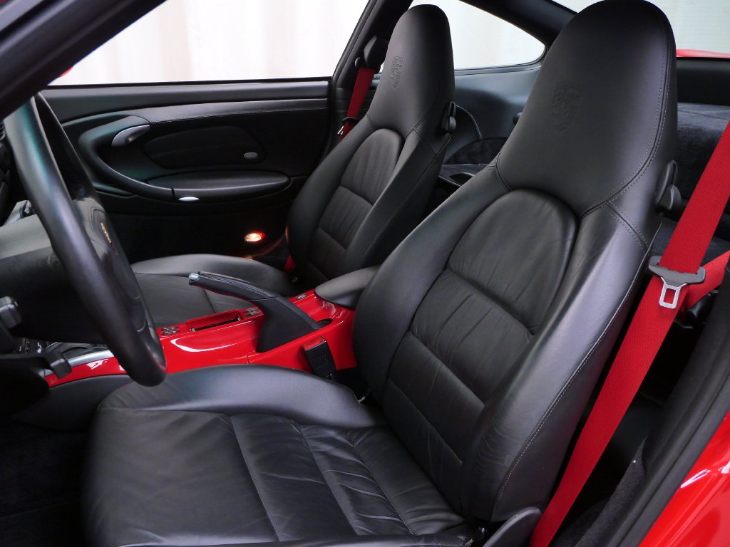 Thumbnail: 2005 Porsche 911 - 7