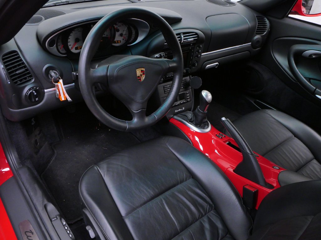 Thumbnail: 2005 Porsche 911 - 2