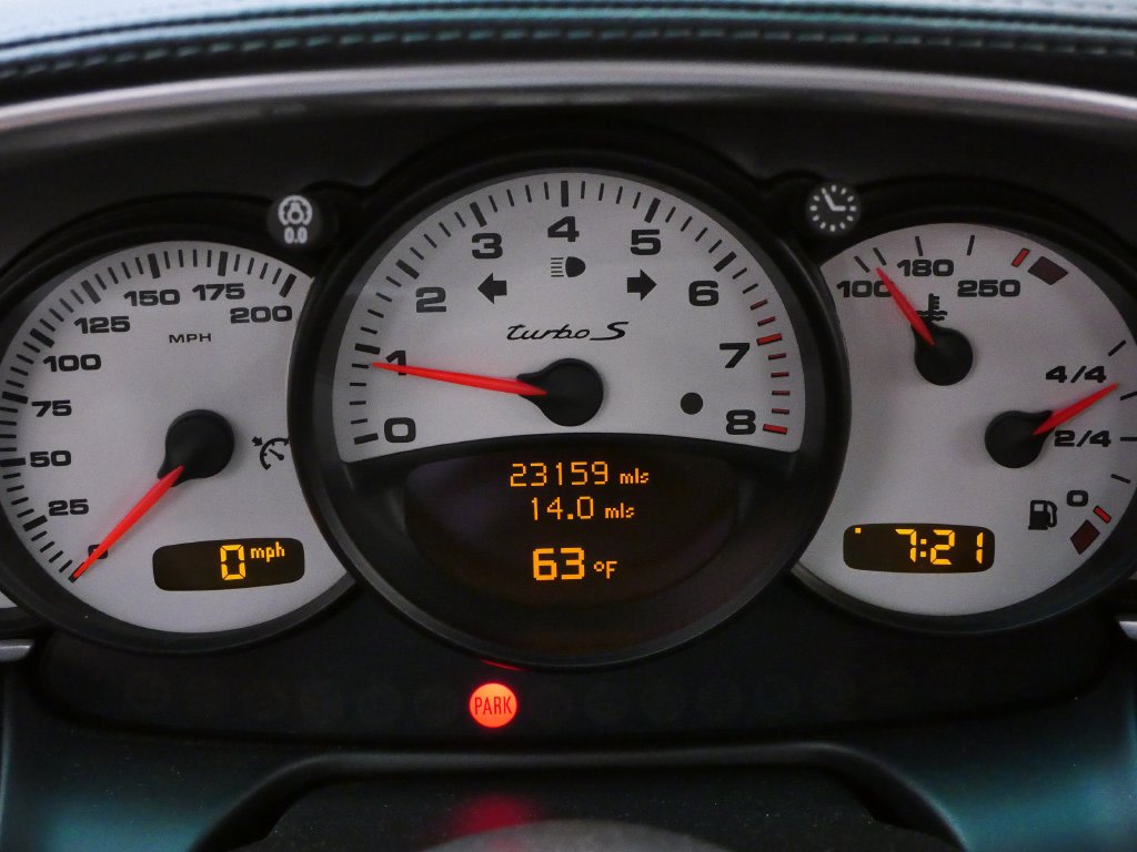Thumbnail: 2005 Porsche 911 - 27