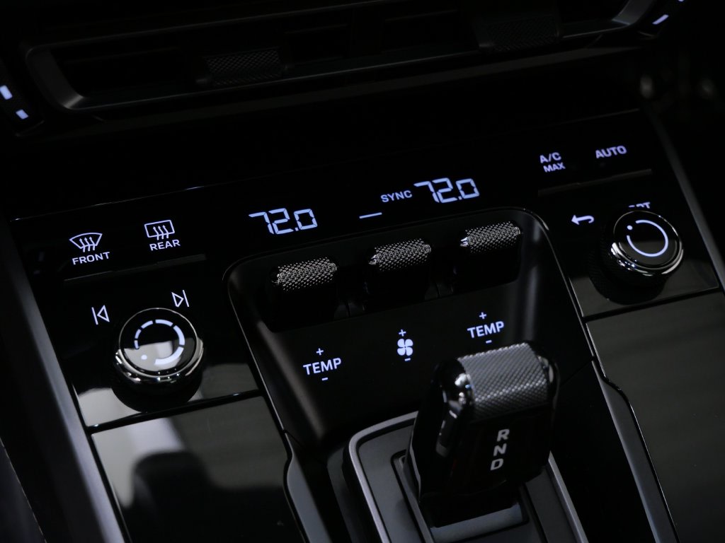 Thumbnail: 2020 Porsche 911 - 10