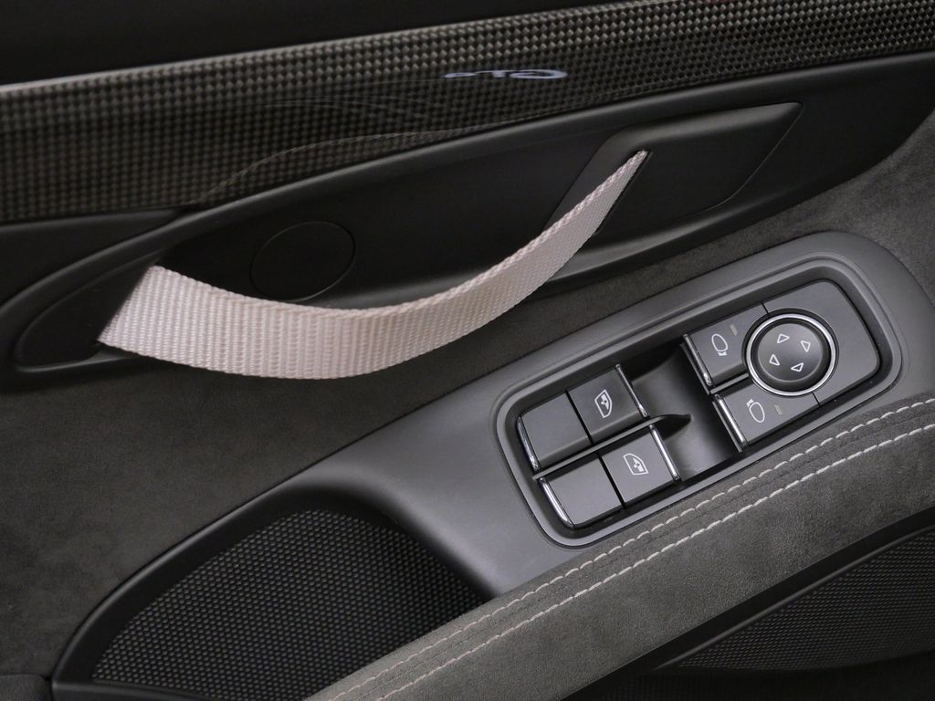 Thumbnail: 2020 Porsche 718 Cayman - 18