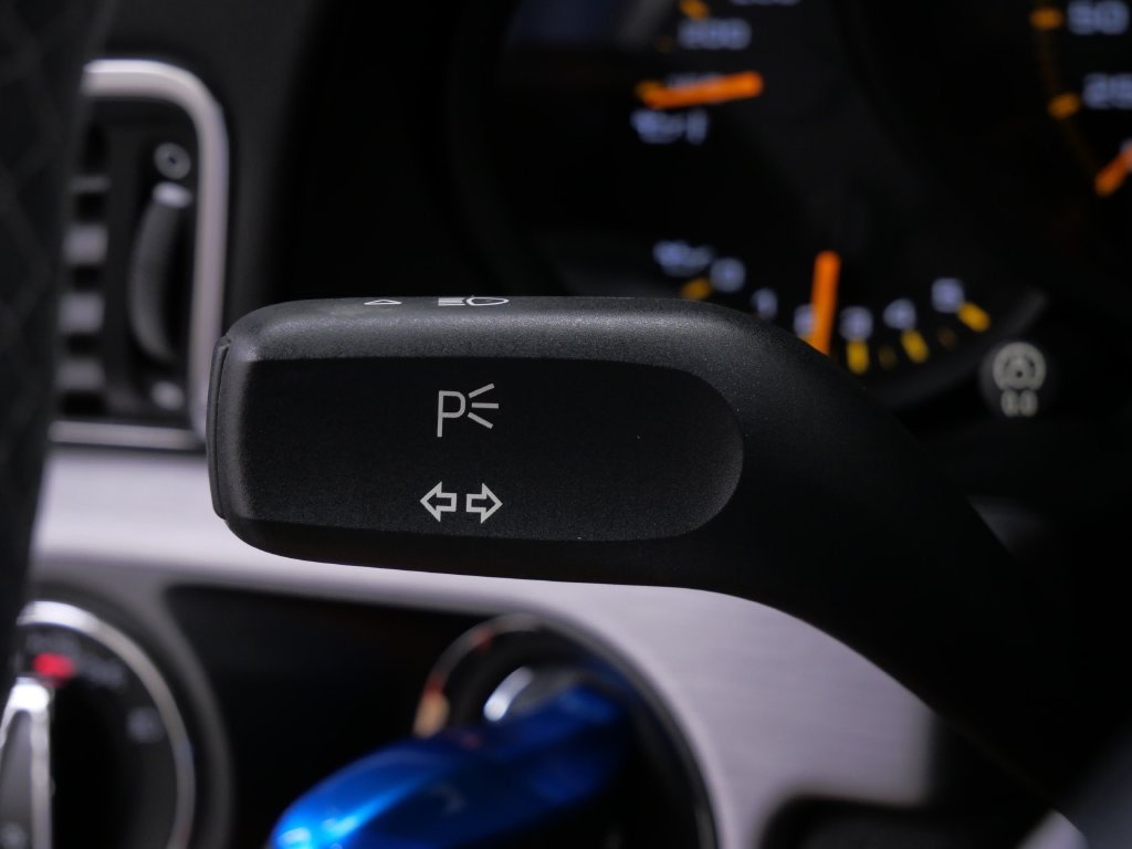 Thumbnail: 2015 Porsche 911 - 13
