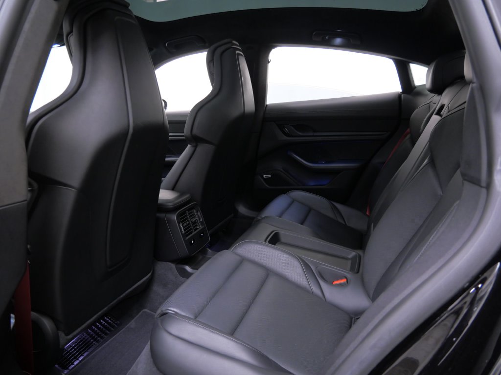 Thumbnail: 2020 Porsche Taycan - 8