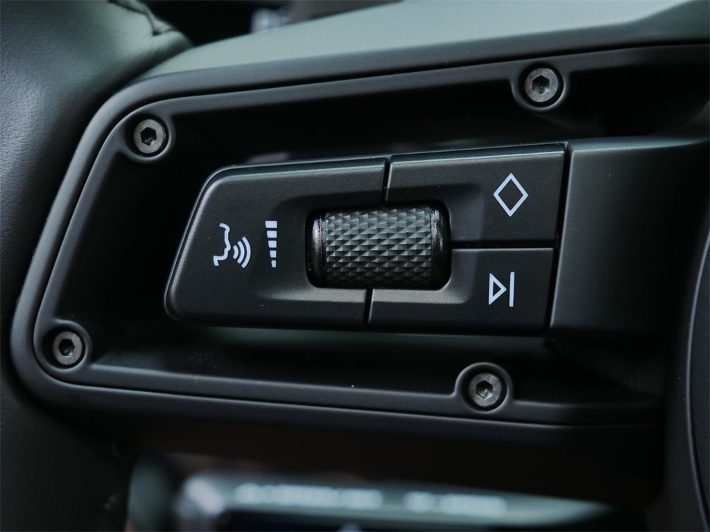 Thumbnail: 2023 Porsche 911 - 21