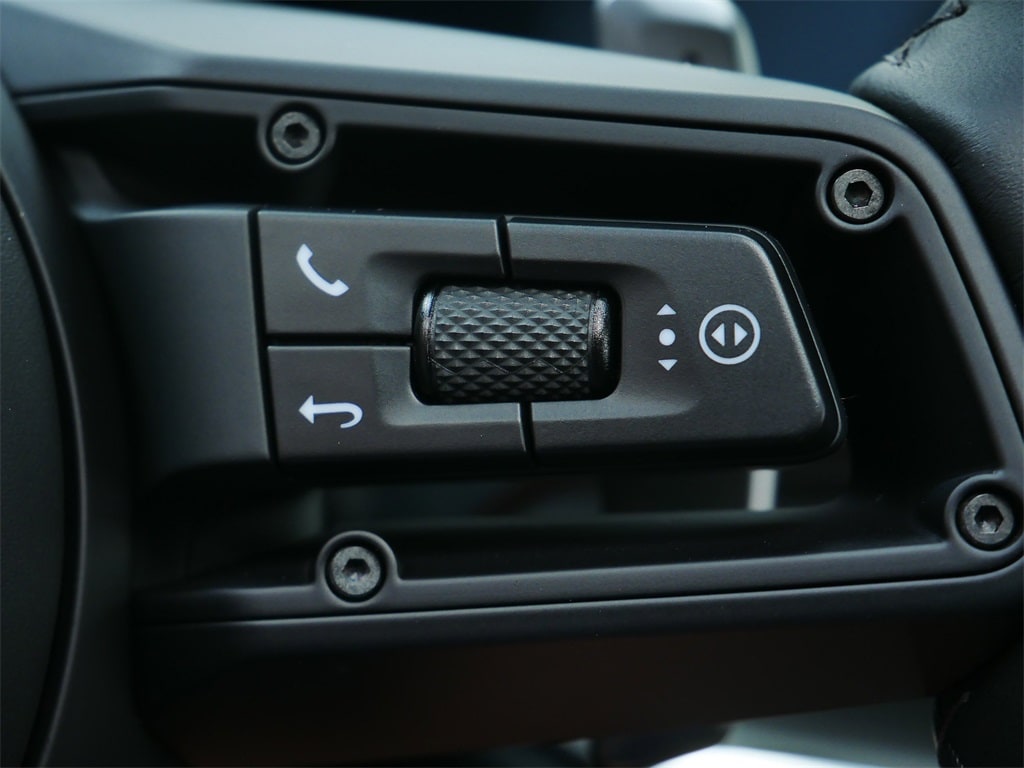 Thumbnail: 2023 Porsche 911 - 10