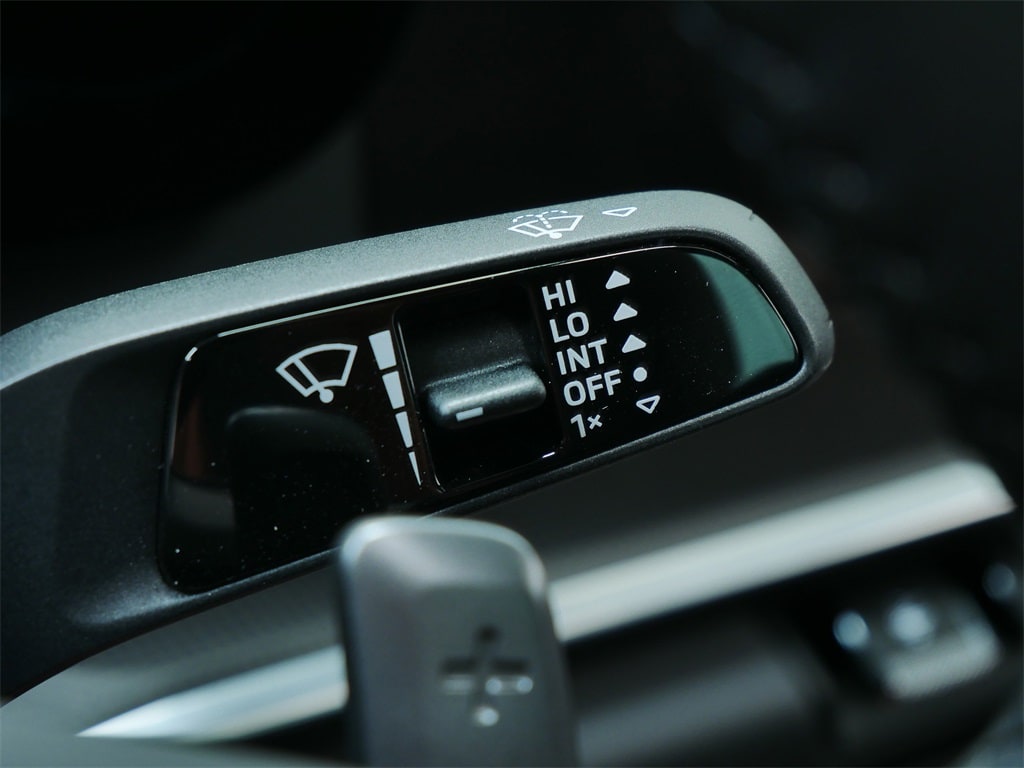 Thumbnail: 2023 Porsche 911 - 23