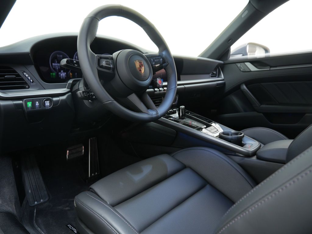 Thumbnail: 2026 Porsche 911 - 2