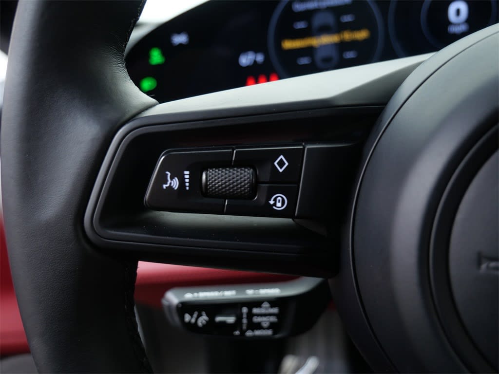 Thumbnail: 2022 Porsche Taycan - 21