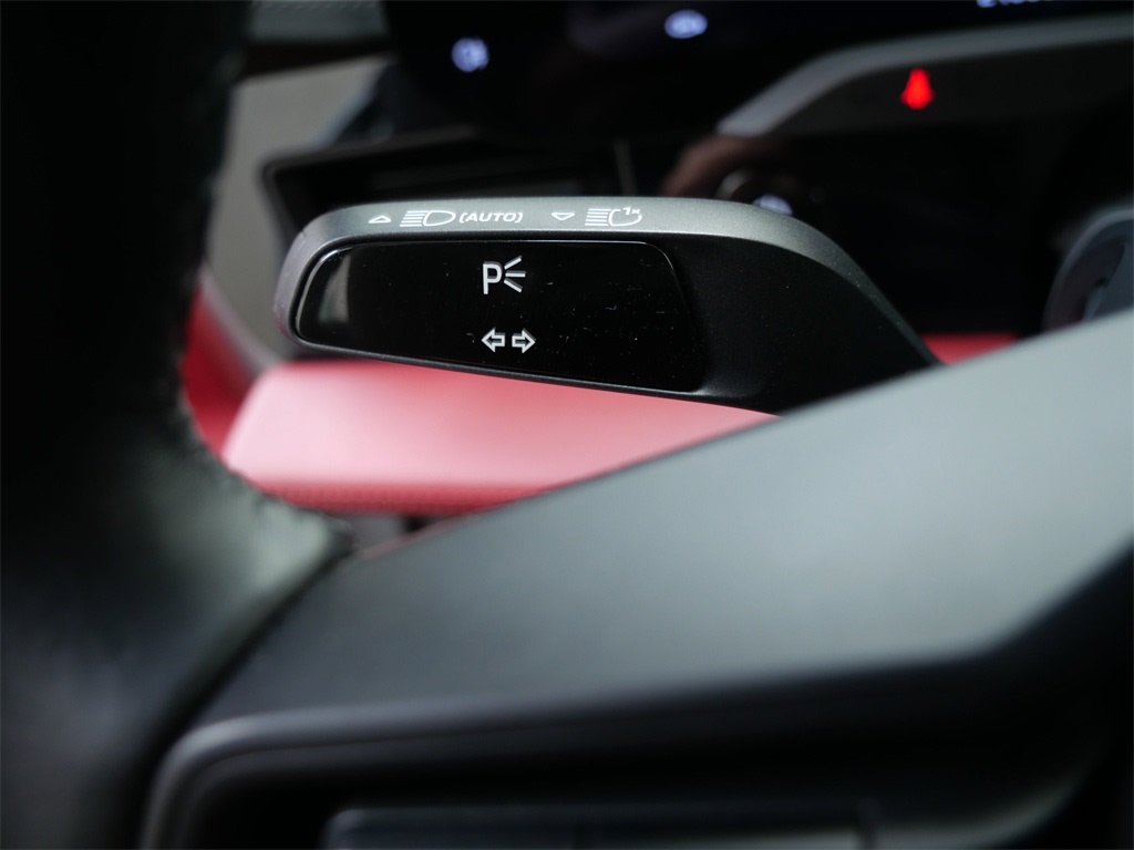 Thumbnail: 2022 Porsche Taycan - 22