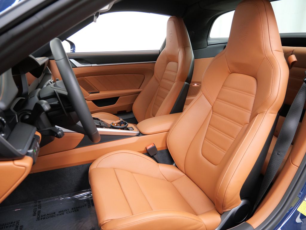 Thumbnail: 2026 Porsche 911 - 8