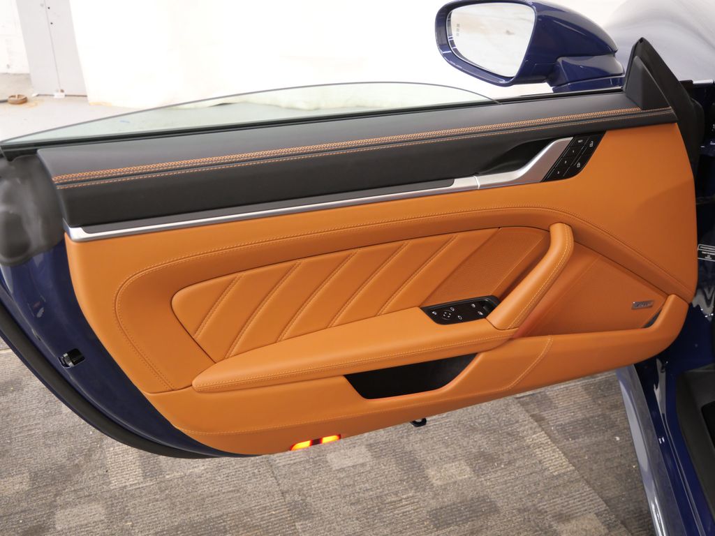 Thumbnail: 2026 Porsche 911 - 17