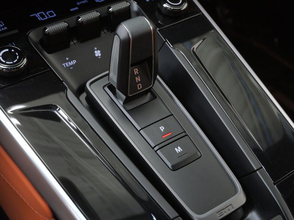 Thumbnail: 2025 Porsche 911 - 12