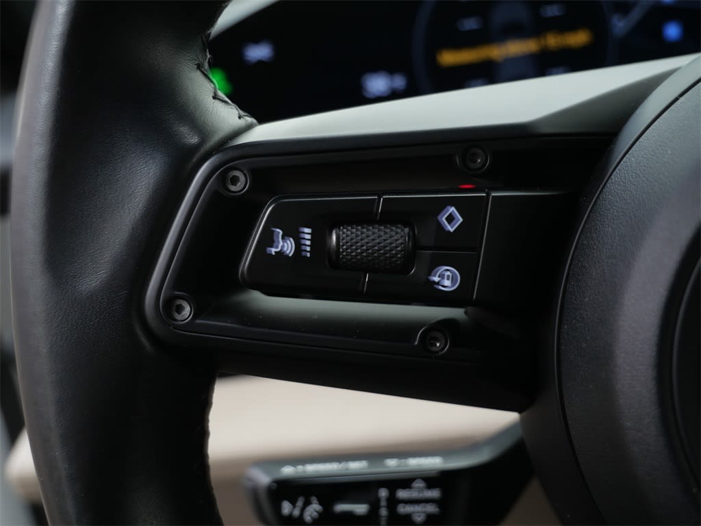 Thumbnail: 2023 Porsche Taycan - 23