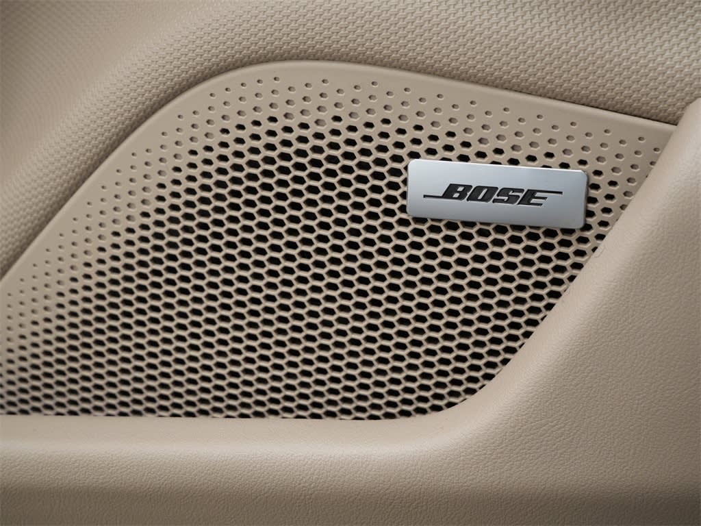 Thumbnail: 2023 Porsche Taycan - 6