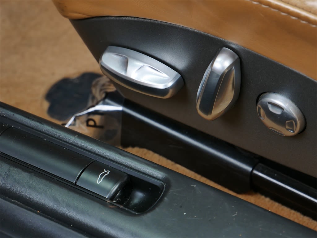 Thumbnail: 2007 Porsche 911 - 14