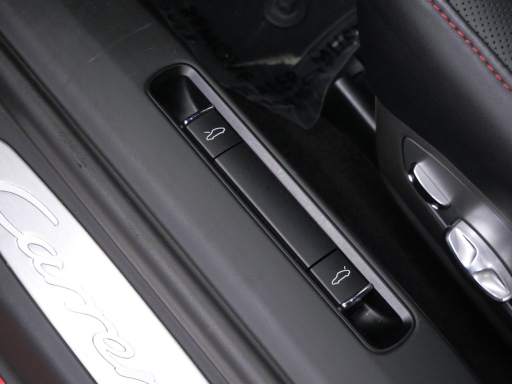 Thumbnail: 2013 Porsche 911 - 5