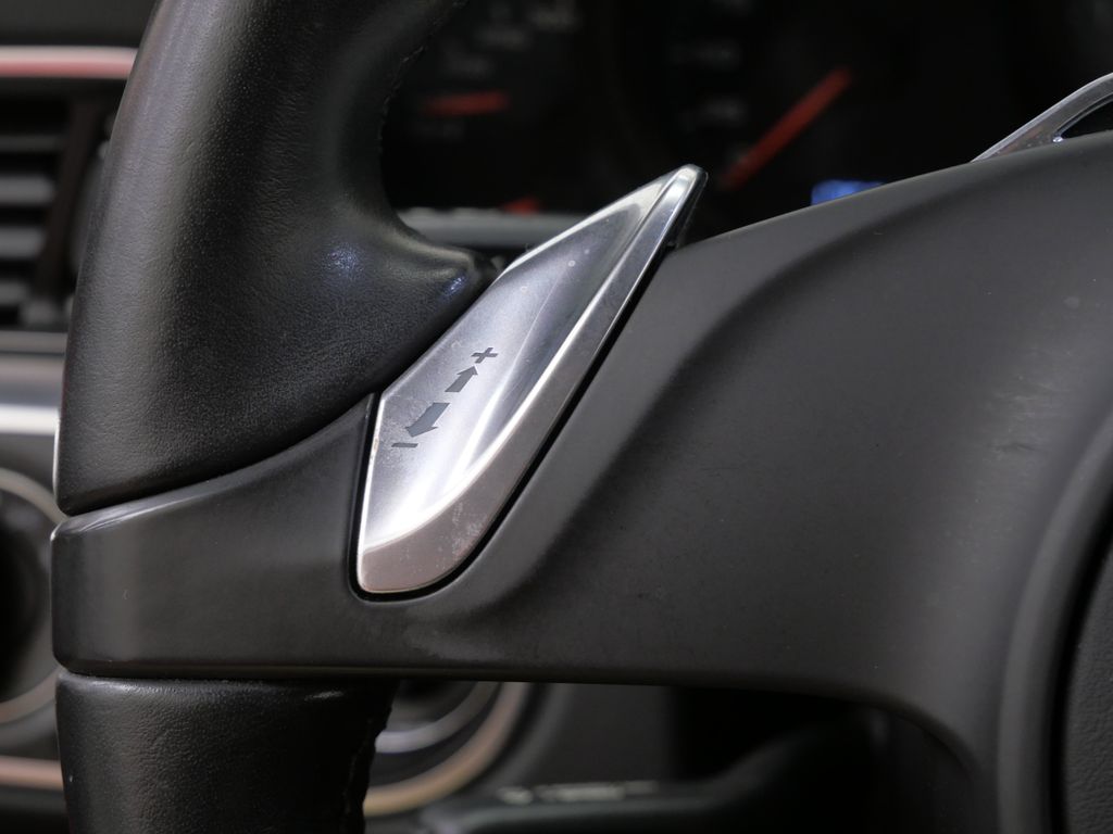 Thumbnail: 2013 Porsche 911 - 20
