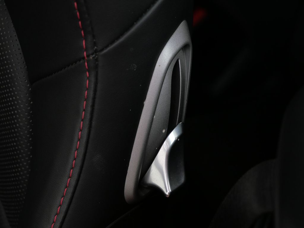 Thumbnail: 2013 Porsche 911 - 10