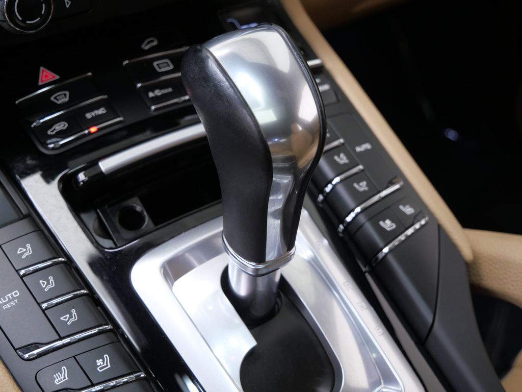 Thumbnail: 2016 Porsche Cayenne - 24