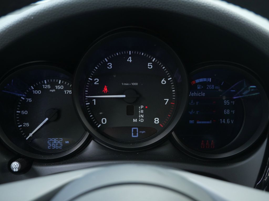 Thumbnail: 2025 Porsche Macan - 12