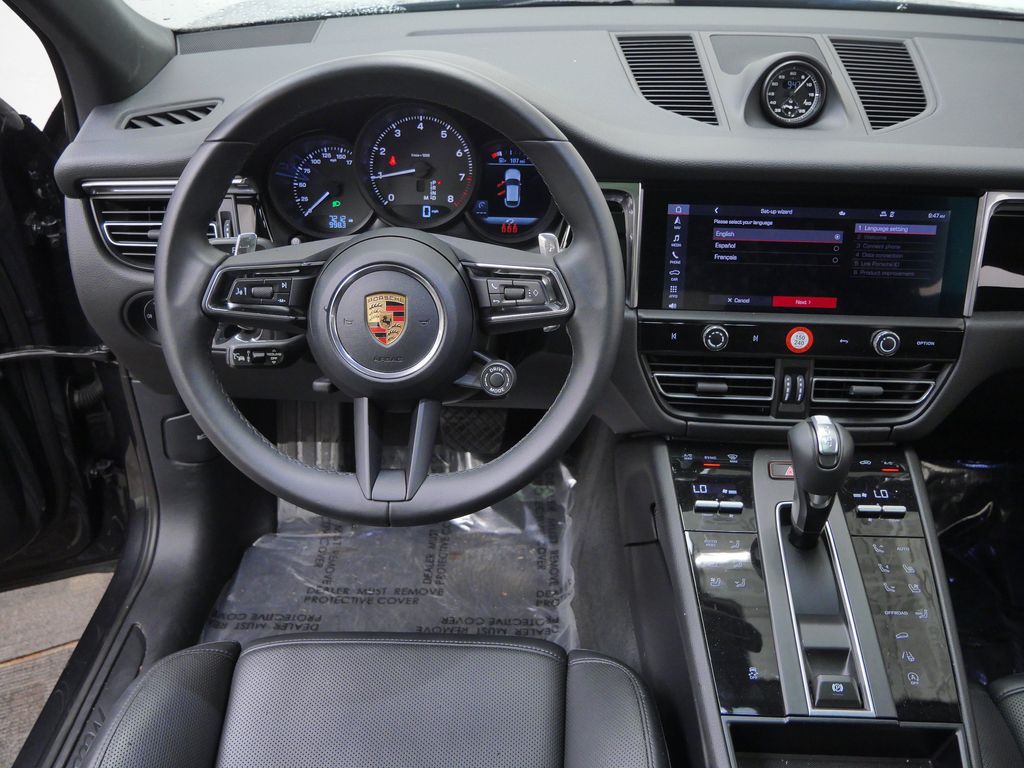 Thumbnail: 2026 Porsche Macan - 6
