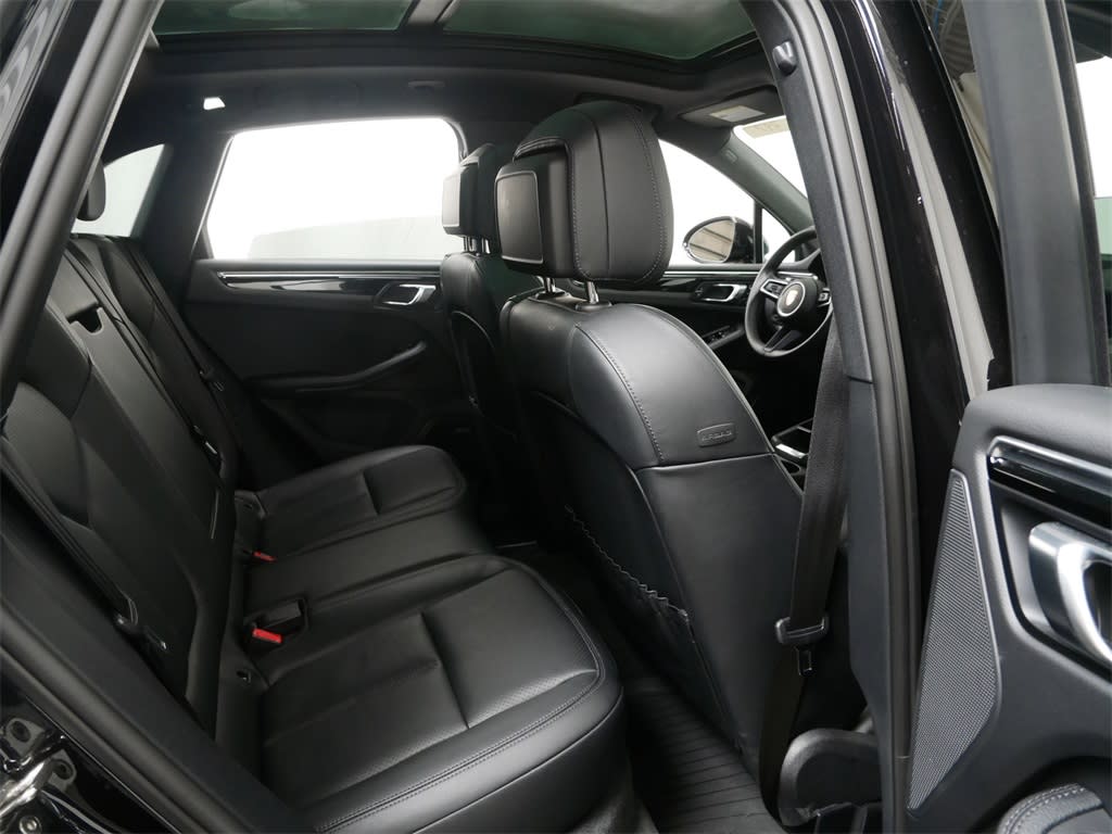 2024 Porsche Macan Base 27