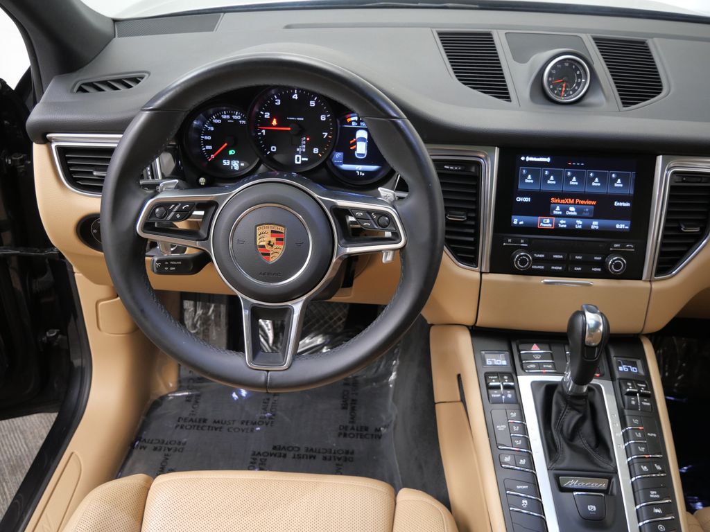 Thumbnail: 2018 Porsche Macan - 7