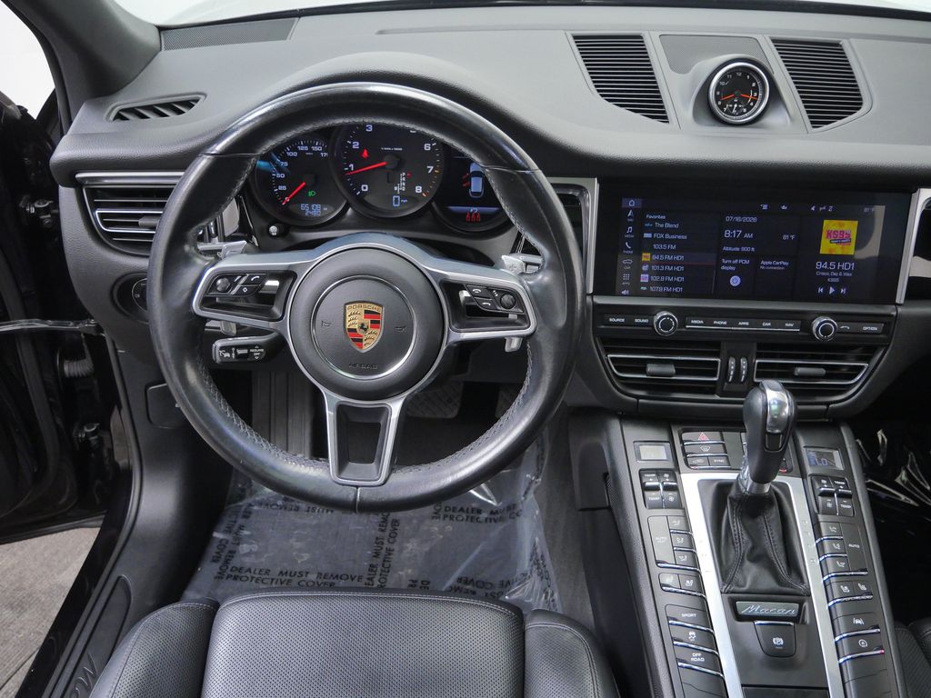 Thumbnail: 2021 Porsche Macan - 6