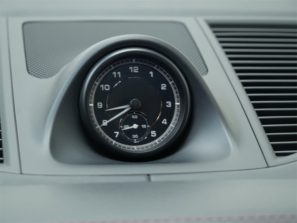 Thumbnail: 2022 Porsche Macan - 26