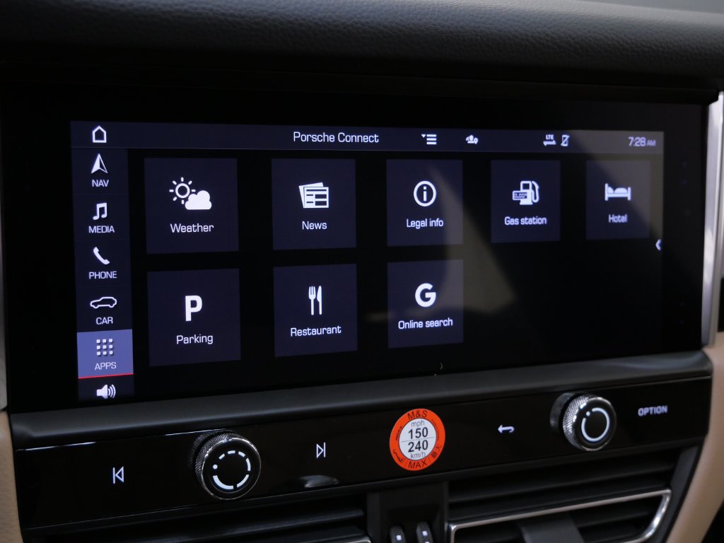 Thumbnail: 2026 Porsche Macan - 25