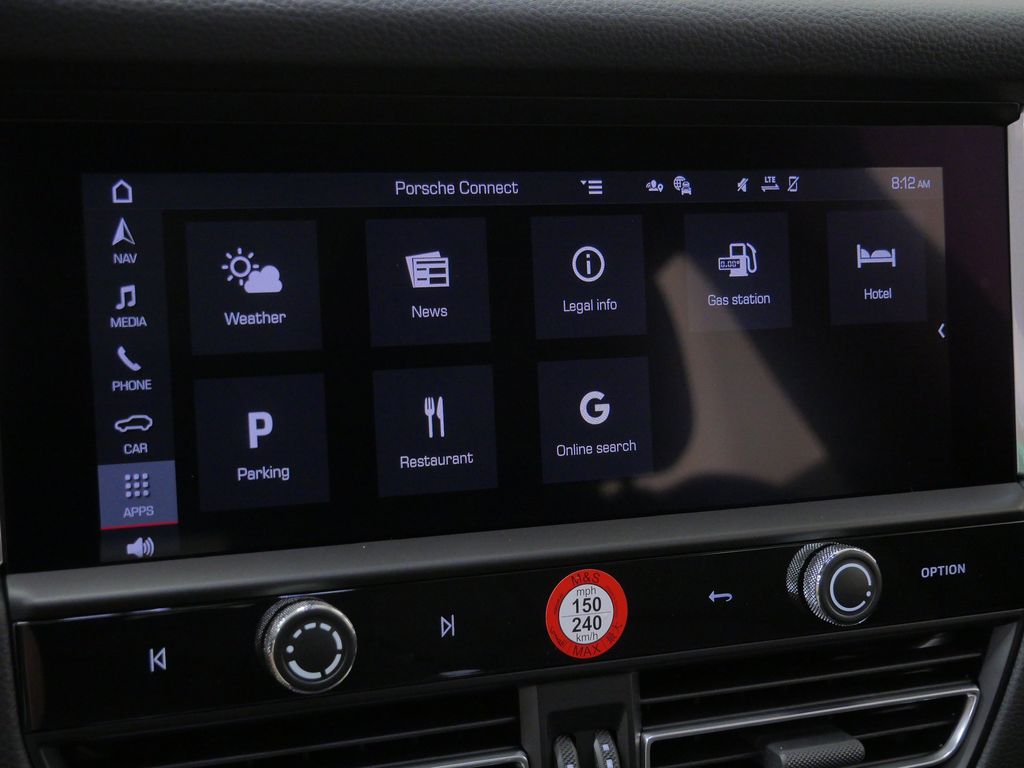 Thumbnail: 2026 Porsche Macan - 25