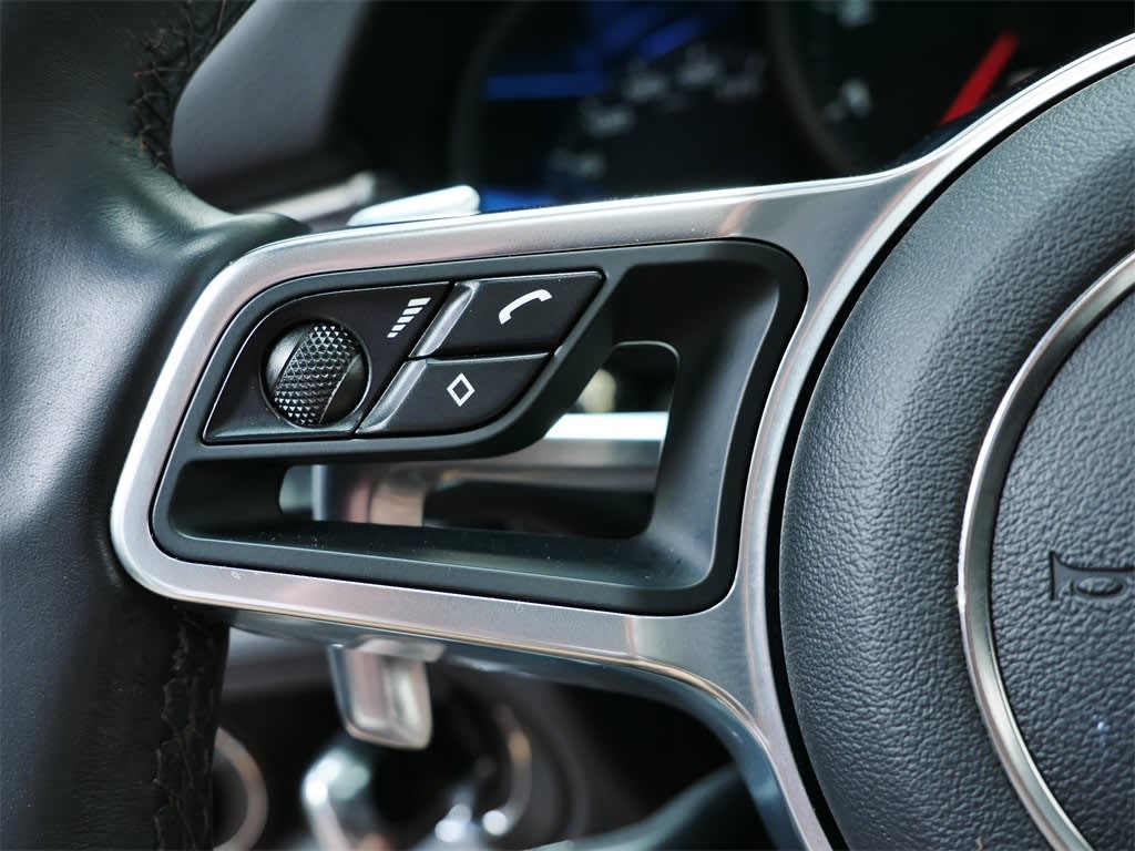 2019 Porsche Macan Base 20