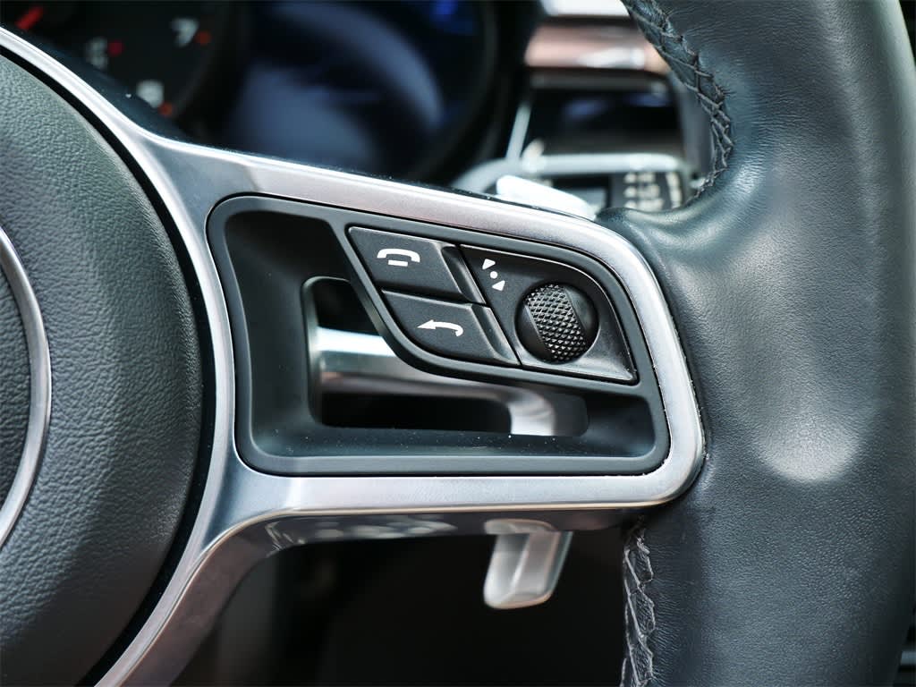 2019 Porsche Macan Base 21