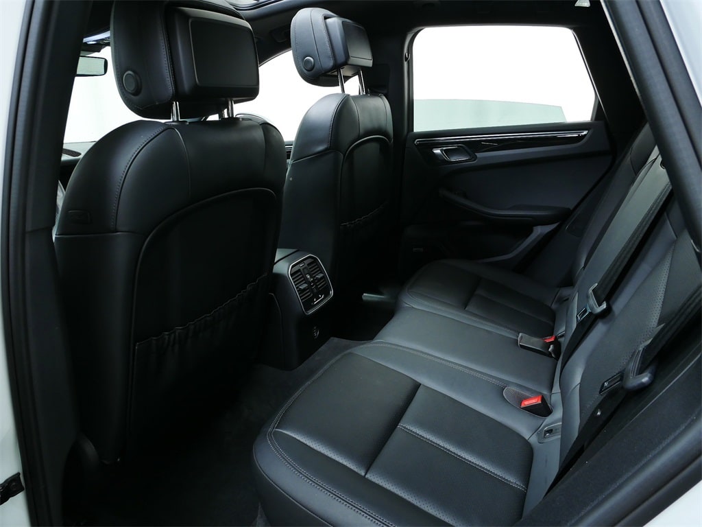 2019 Porsche Macan Base 8