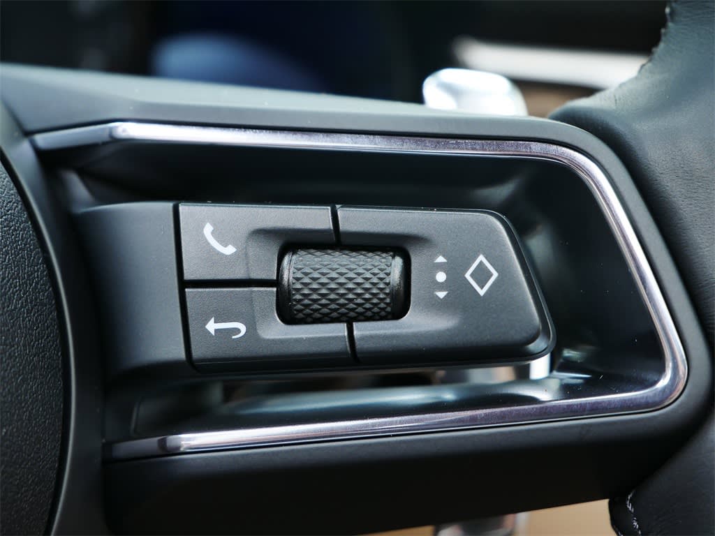 Thumbnail: 2025 Porsche Macan - 11