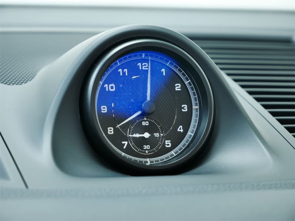 Thumbnail: 2025 Porsche Macan - 25