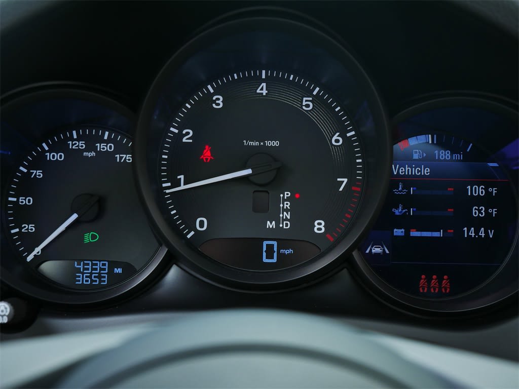 Thumbnail: 2025 Porsche Macan - 12