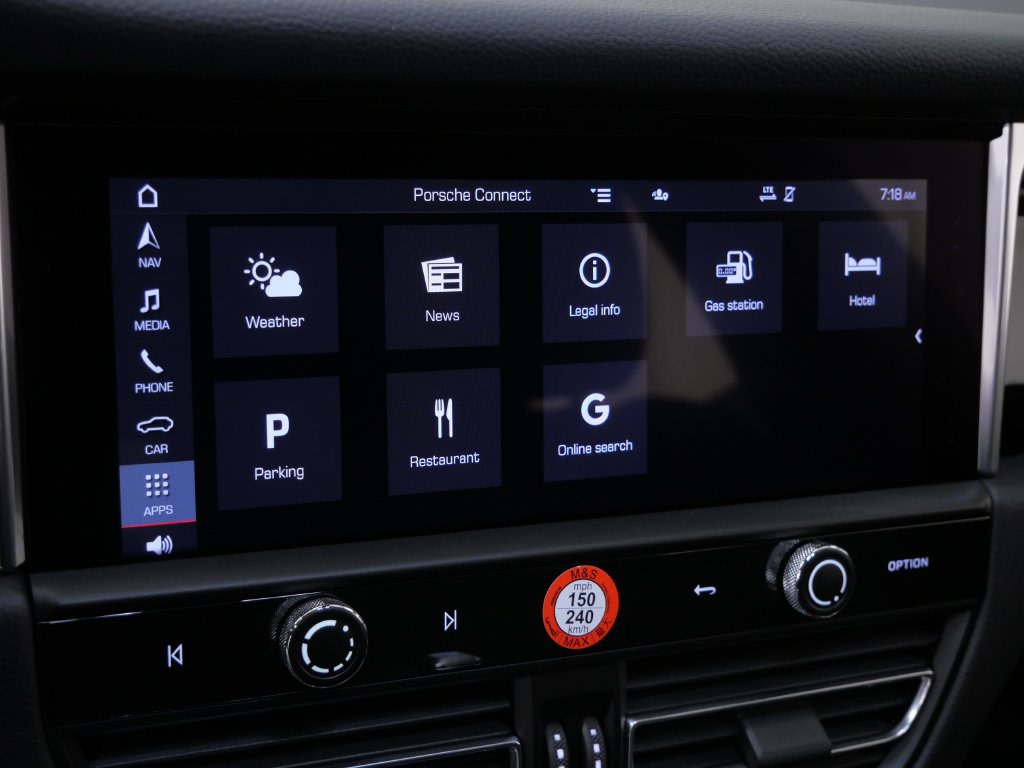 Thumbnail: 2026 Porsche Macan - 24