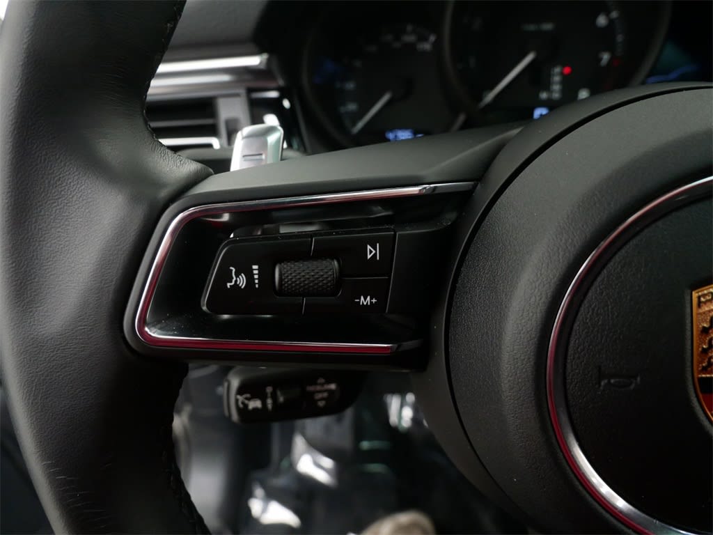 2024 Porsche Macan Base 22