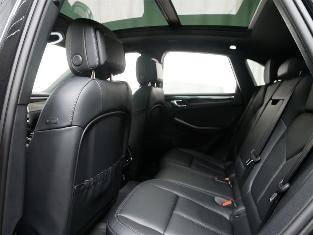 2024 Porsche Macan Base 10